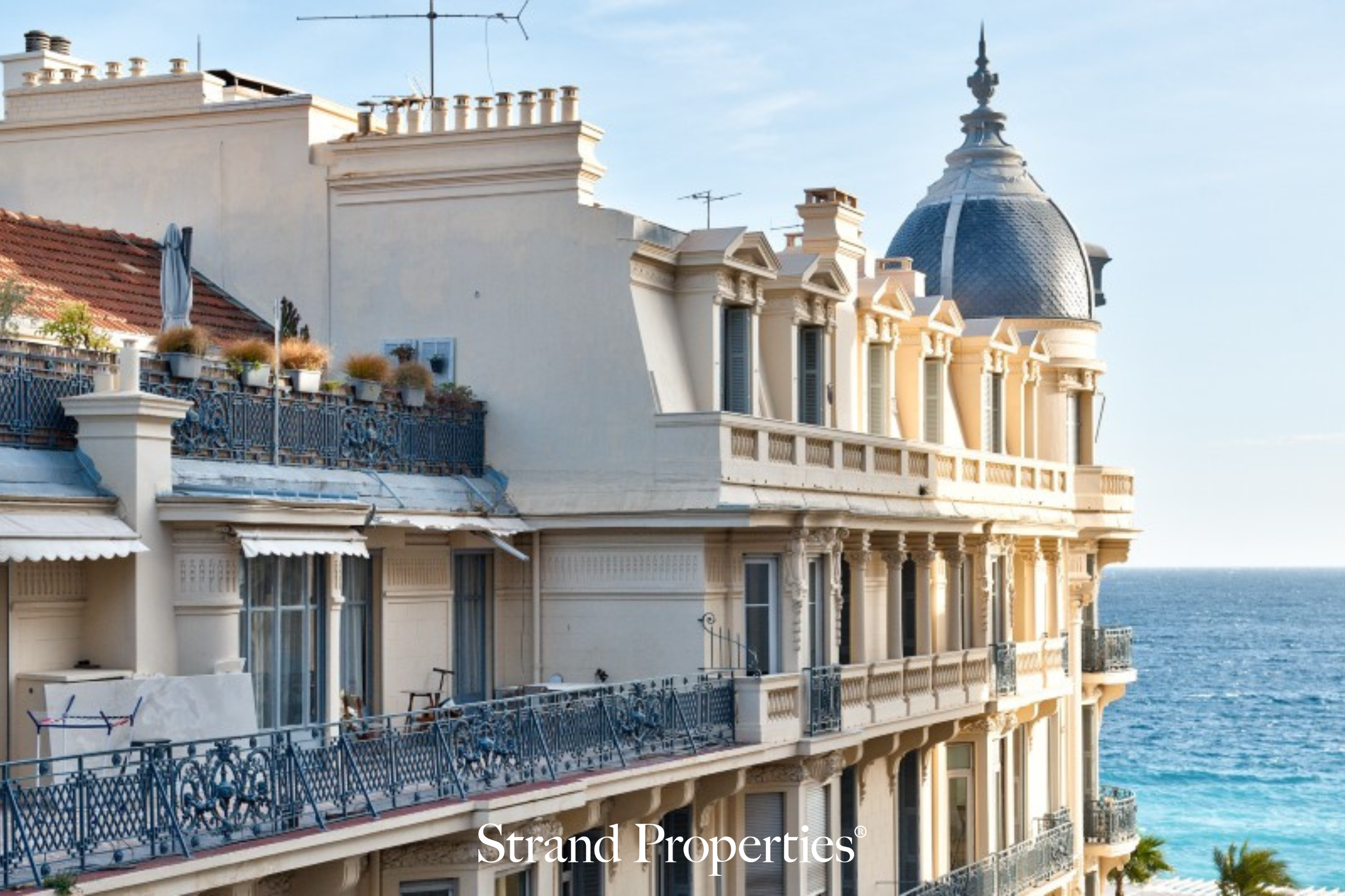 NICE Carré d’Or – One-Bedroom Apartment with Terrace, Lateral Sea View, 50 metres from the Beach - Nice