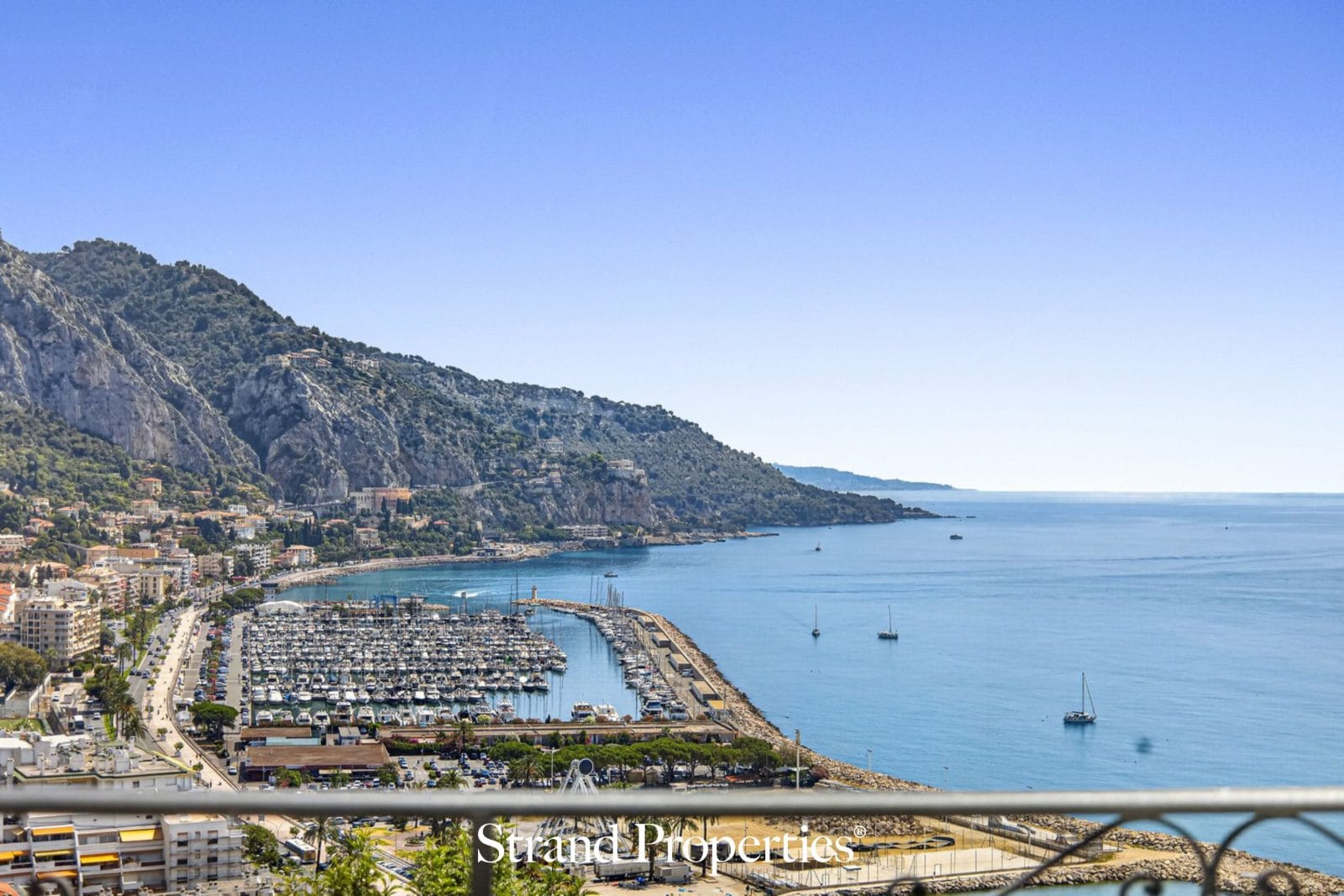 MENTON Garavan – 1–2 Bedroom Apartment, Large Terrace, Panoramic Sea View, Walking Distance to Town-Centre - Menton, Garavan