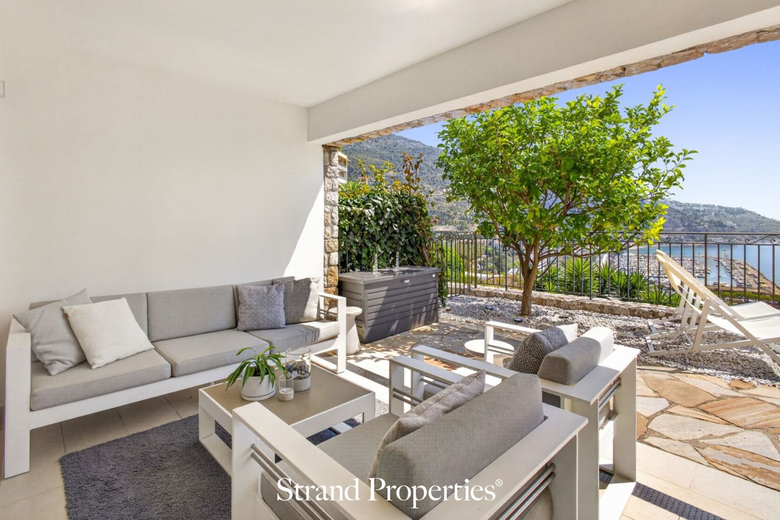 MENTON Garavan – 1–2 Bedroom Apartment, Large Terrace, Panoramic Sea View, Walking Distance to Town-Centre - Menton, Garavan