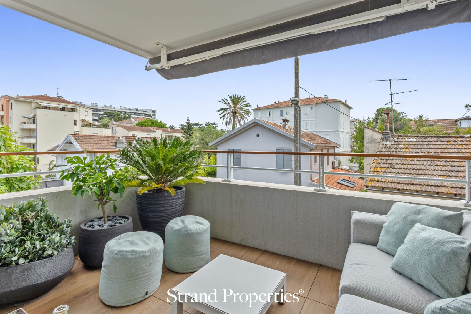 CANNES Montfleury – Large 1‑Bedroom Apartment, Luxury finishes, Terrace, Walking distance to Town-centre