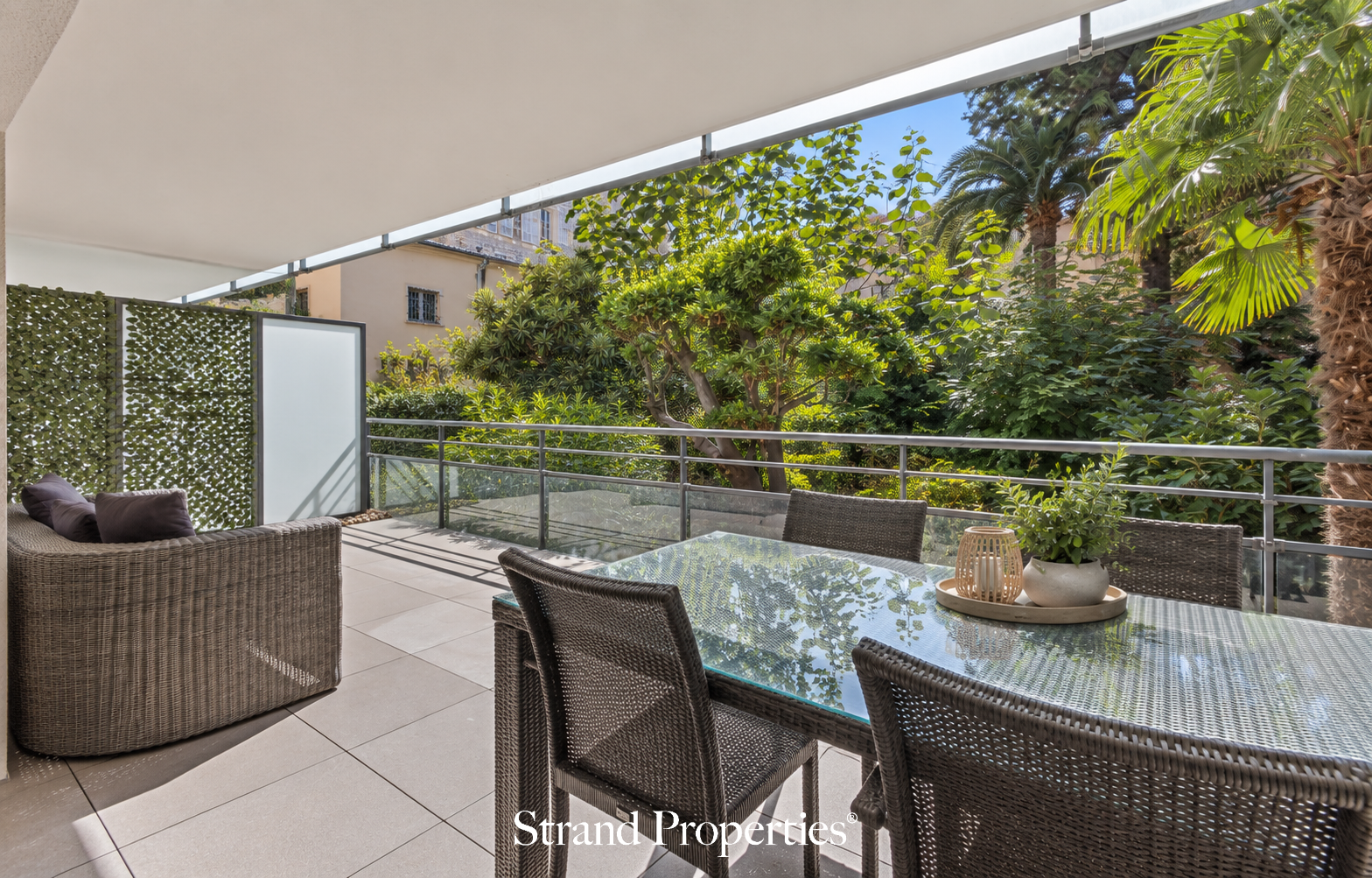 NICE Centre – Elegant 1‑bedroom apartment with 23 m² terrace, high‑end residence, garage, walking distance to the Old Town - Nice