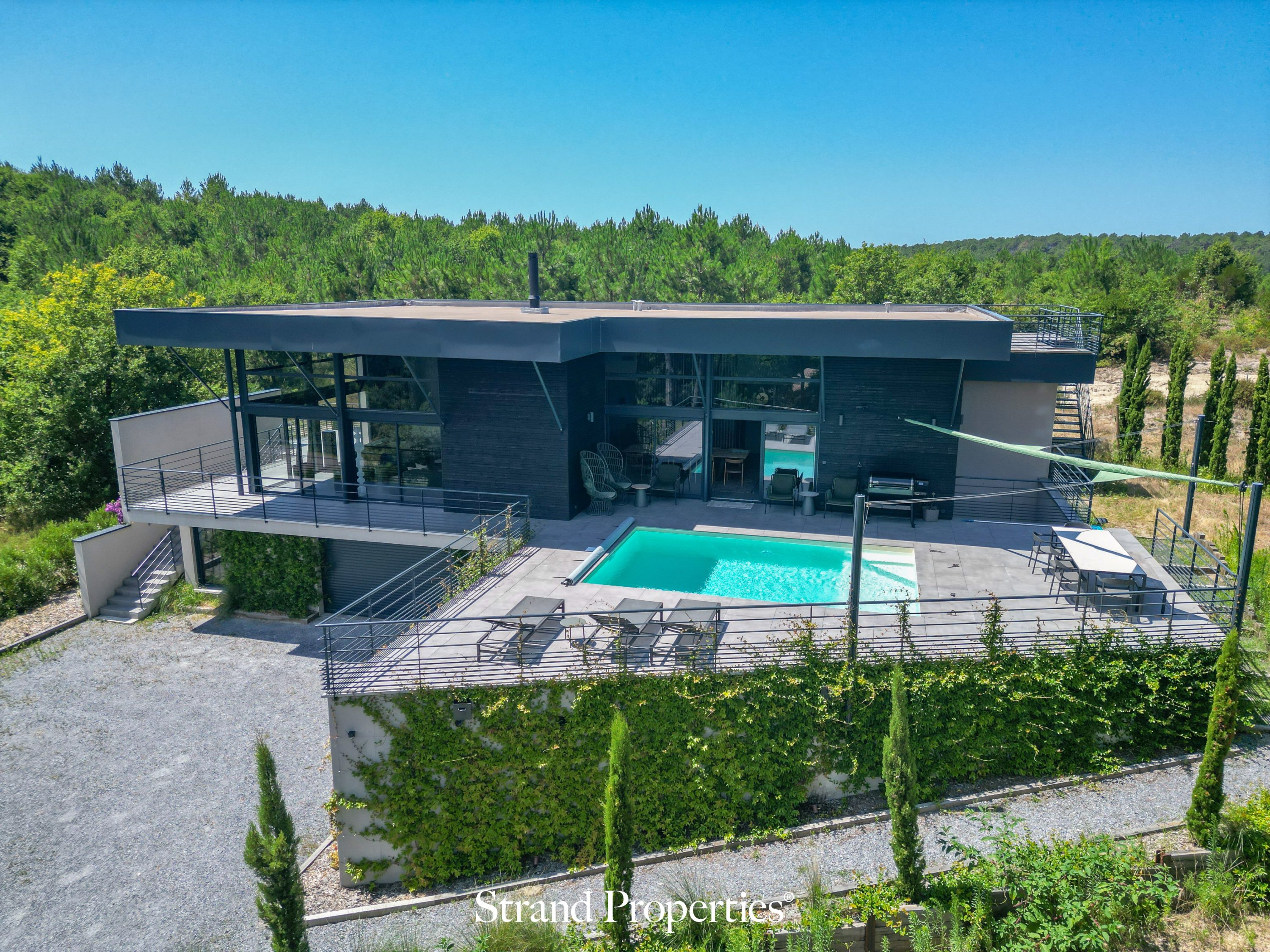 BISCAROSSE – New architect-designed villa with pool, on the golf estate - Biscarrosse